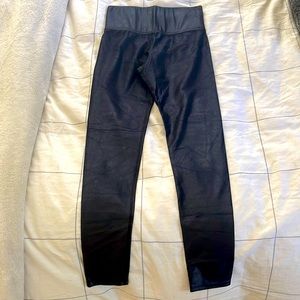 Carbon38 High Rise Legging in Takara Shine